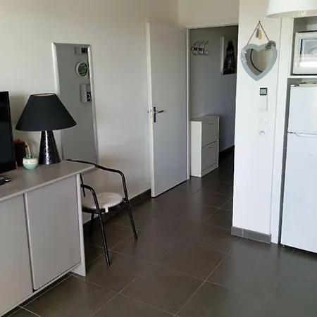 2 Pieces Terrasse Vue Mer, Piscine, Parking * Sainte-Maxime
